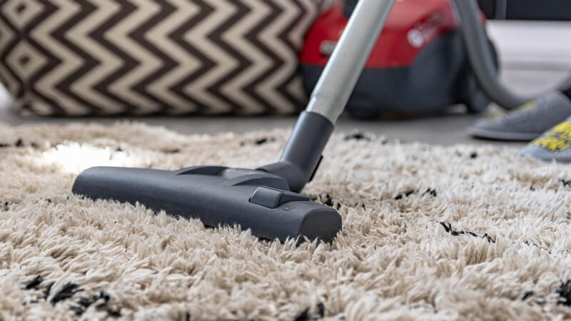 how to vacuum shag rug