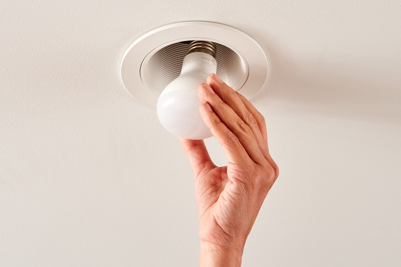 How to Change a Recessed Light Bulb