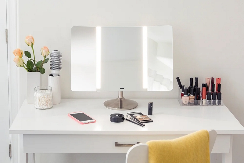 mirror with built-in lights