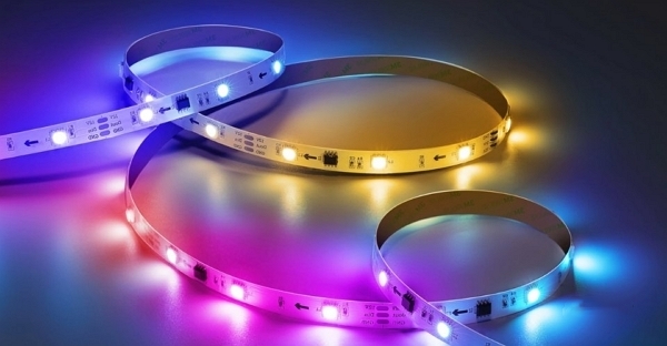 RGBIC strip lights